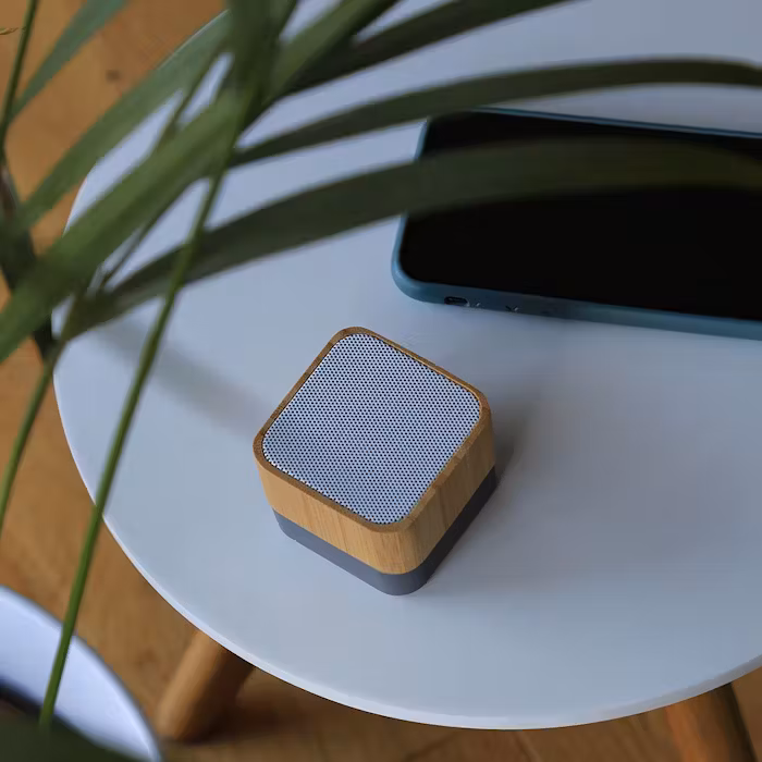 Bluetooth Speaker Bamboo - alternate view