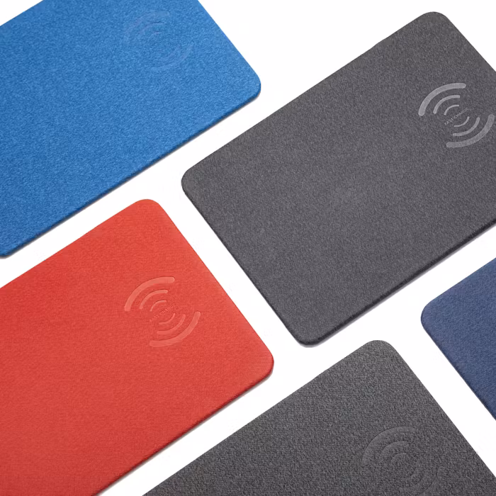 Wireless 15W Premium Qi Charging Mousepad - alternate view