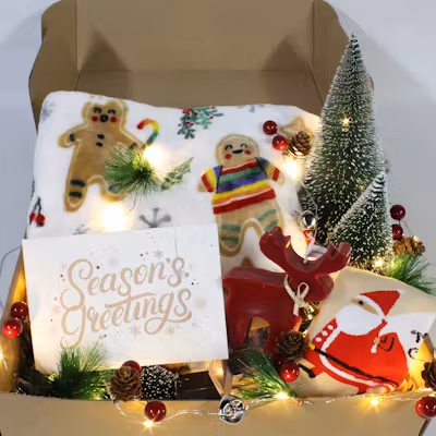 Warm & Cosy Christmas Gift Set - alternate view